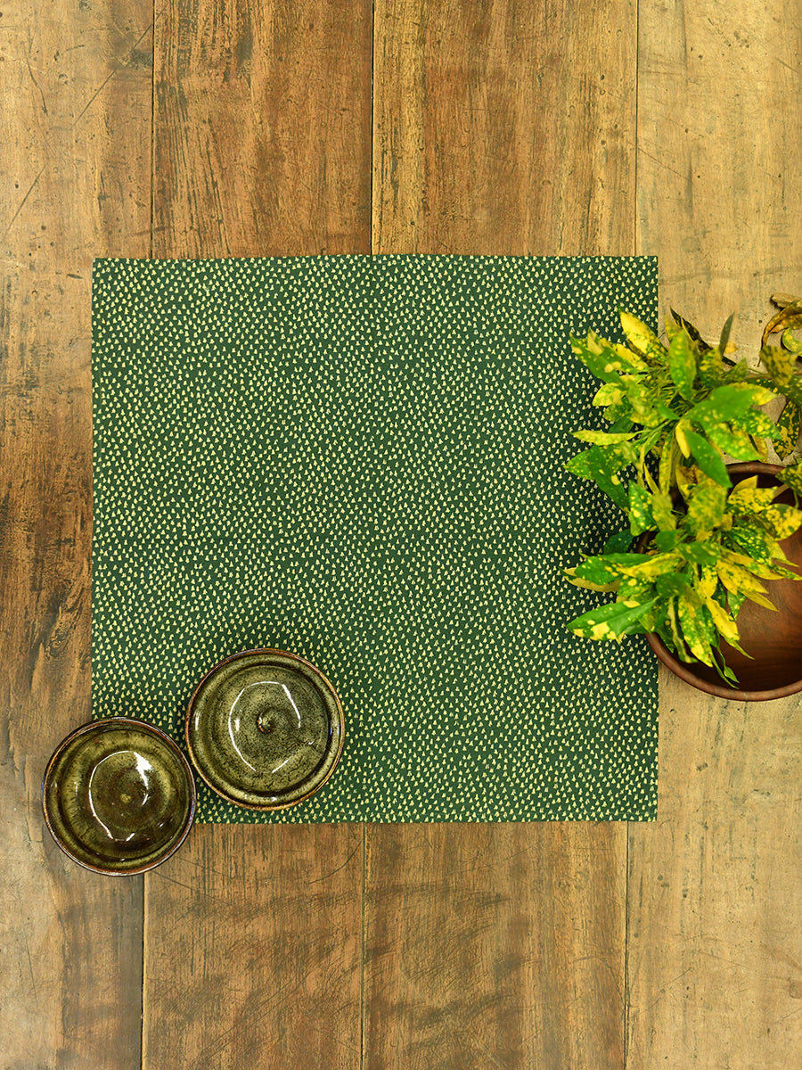 Printed Napkin Set of 2 : Chikenfeet Topiary Green