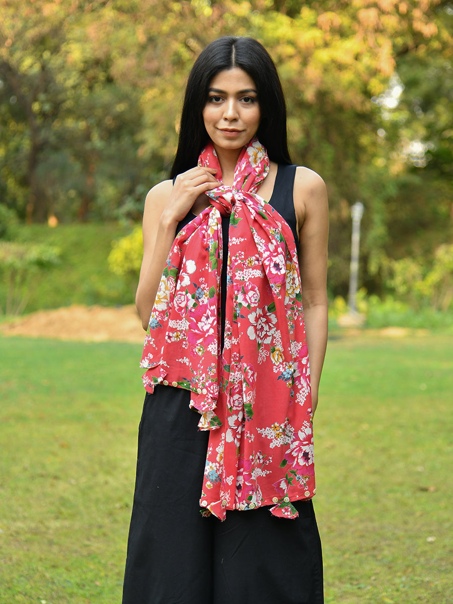 Button Stole : Magnolia Red