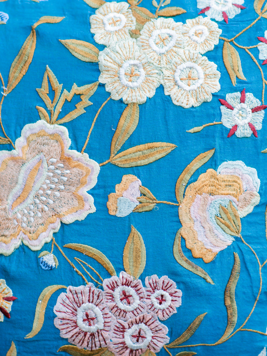 Embroidery Cushion Cover : Vienna Blue