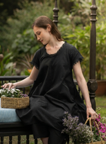 Balloon Dress  : Solid Black