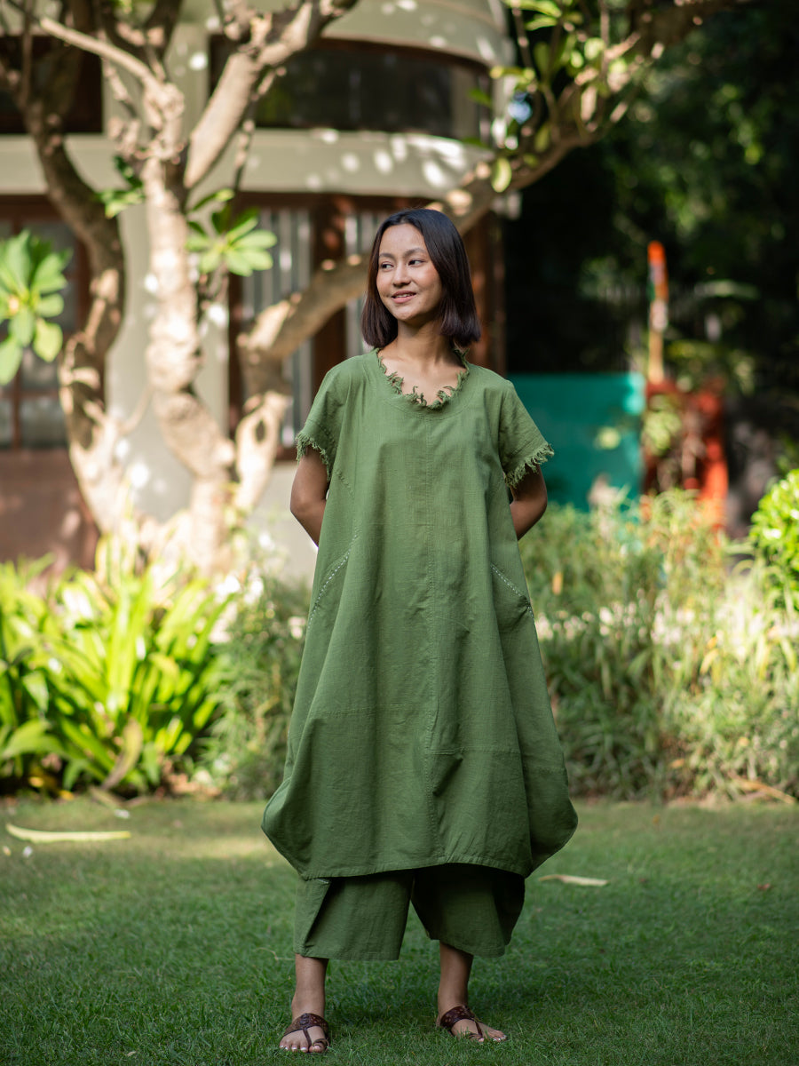 Balloon Dress : Nisha Olive Slub