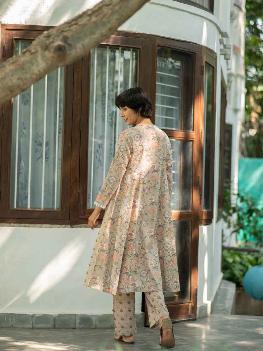 Begum Kurta : Chrysanthemum Beige Voile
