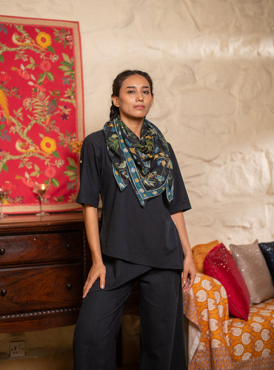 Border Scarf : Garden Black St Voile