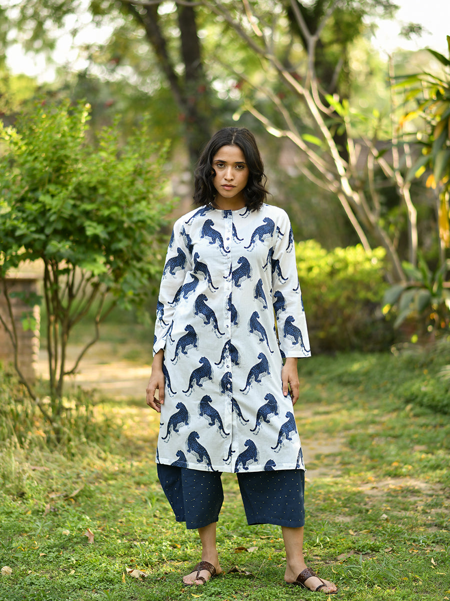 Button Kurta : Leopard White Voile