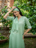 Button Stole :  Scales  Green Voile