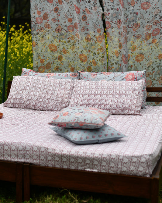 Printed Bed Sheet with Pillow : Camryn Celeste Cambric