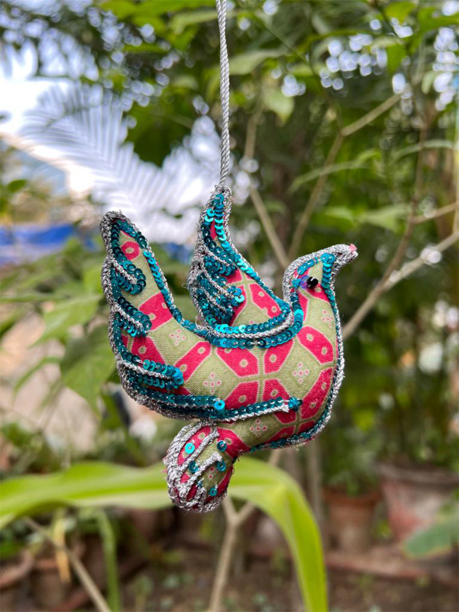 Dove Hanging : Upcycle