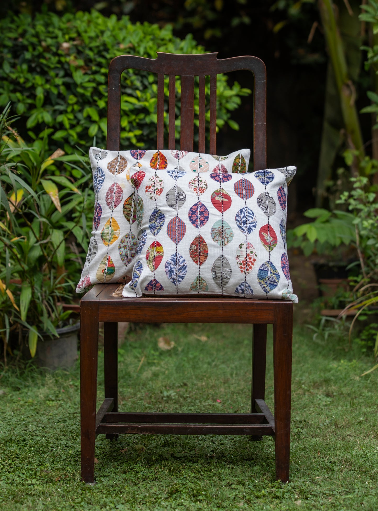 Cushion Insert :  White  Recron