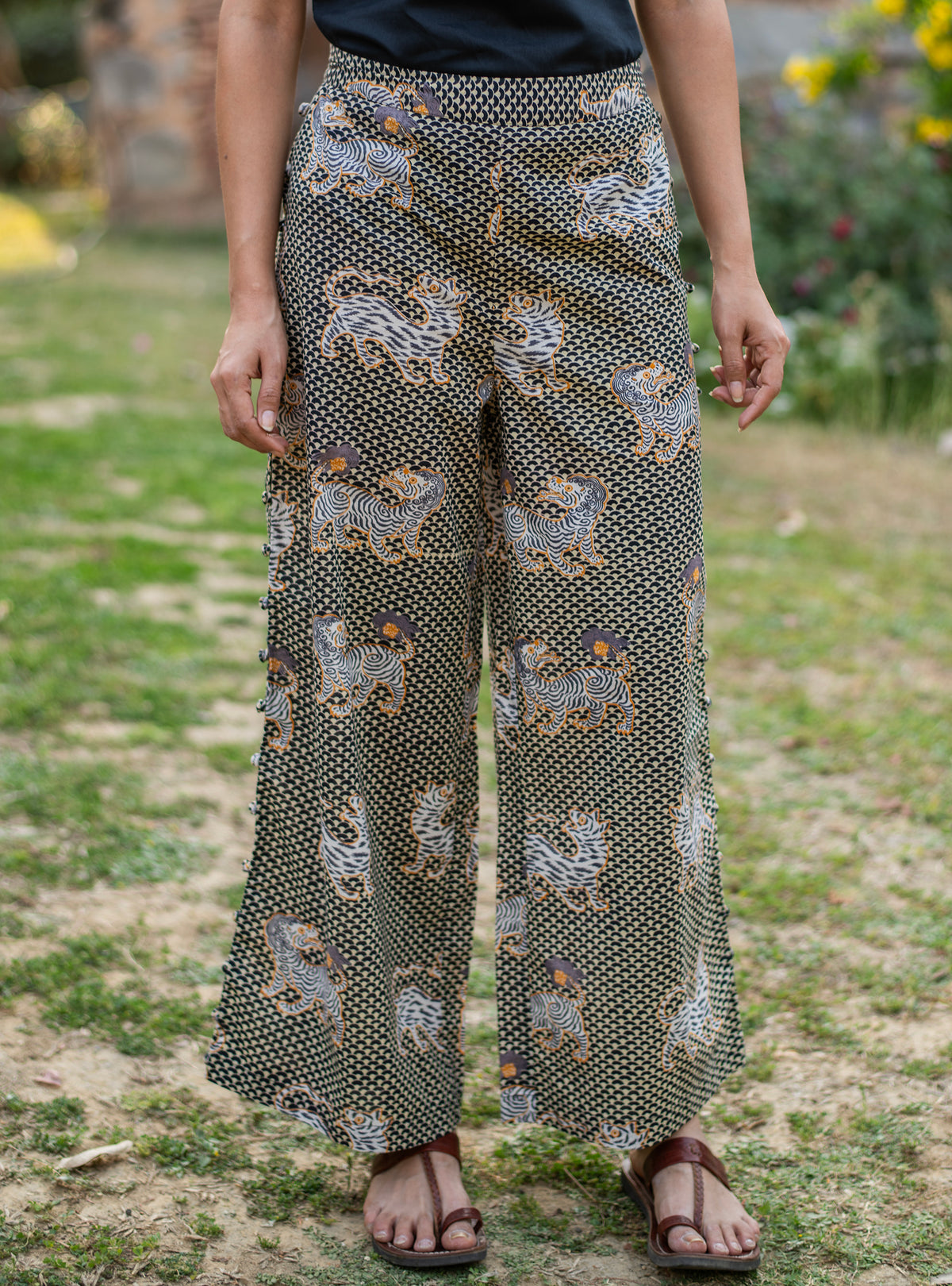 Title Cycle Pant : Tiger Black Cambric