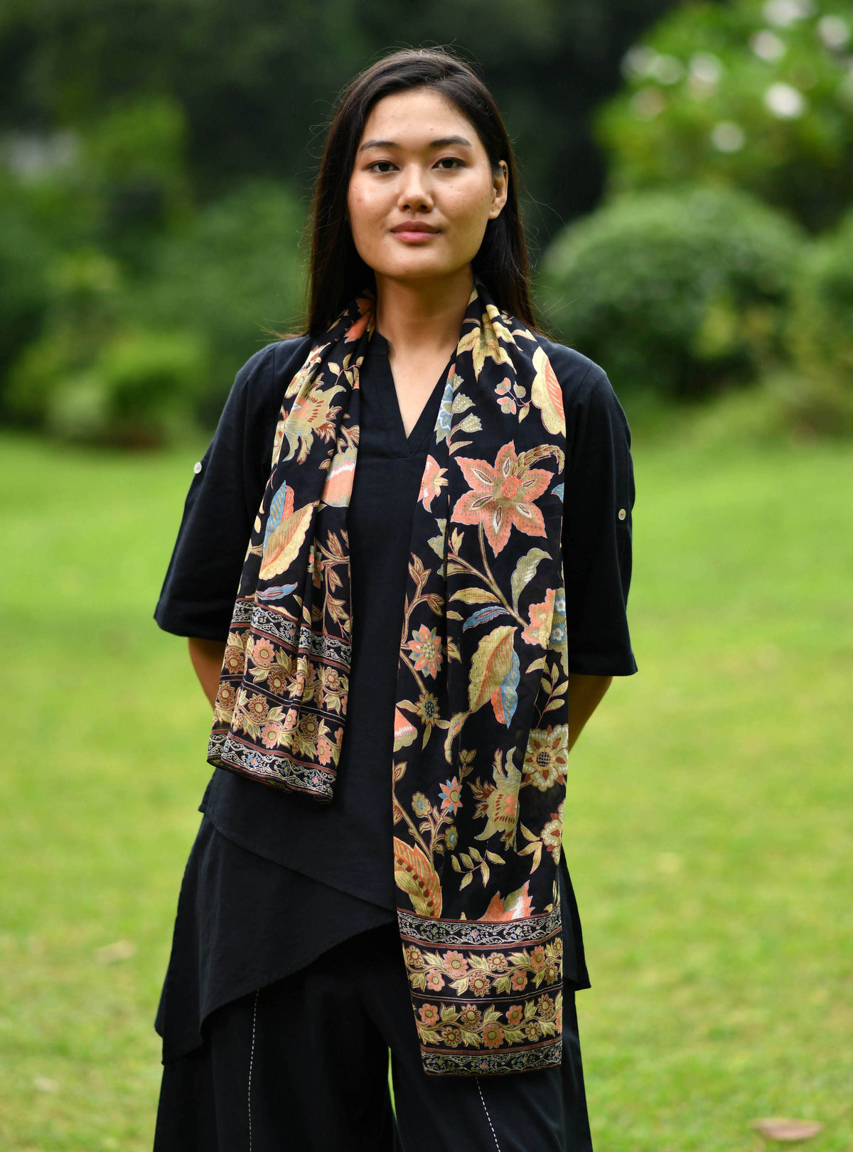 Border Stole : Kerala Black St Voile