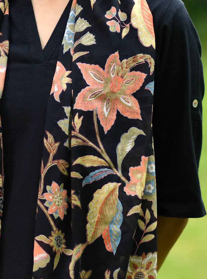 Border Stole : Kerala Black St Voile