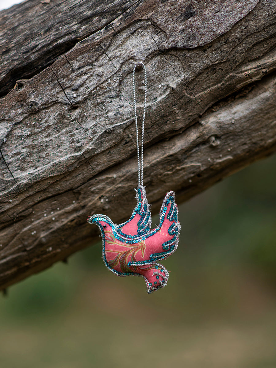 Dove Hanging : Upcycle