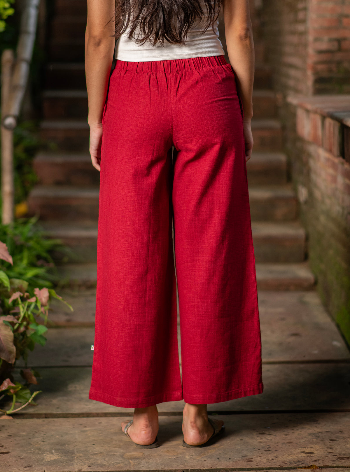 Ellie Pant : Solid Madder Textured