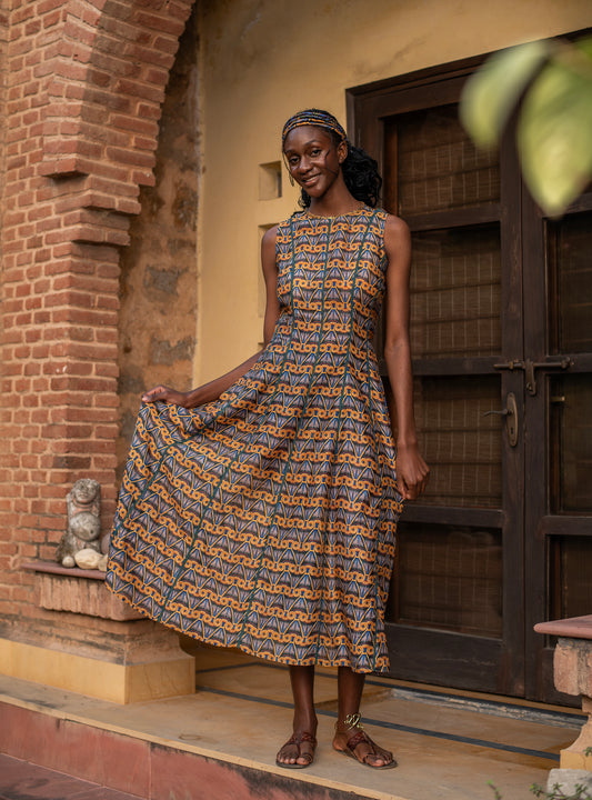 Esna Dress : Faiyum Emerald Chanderi