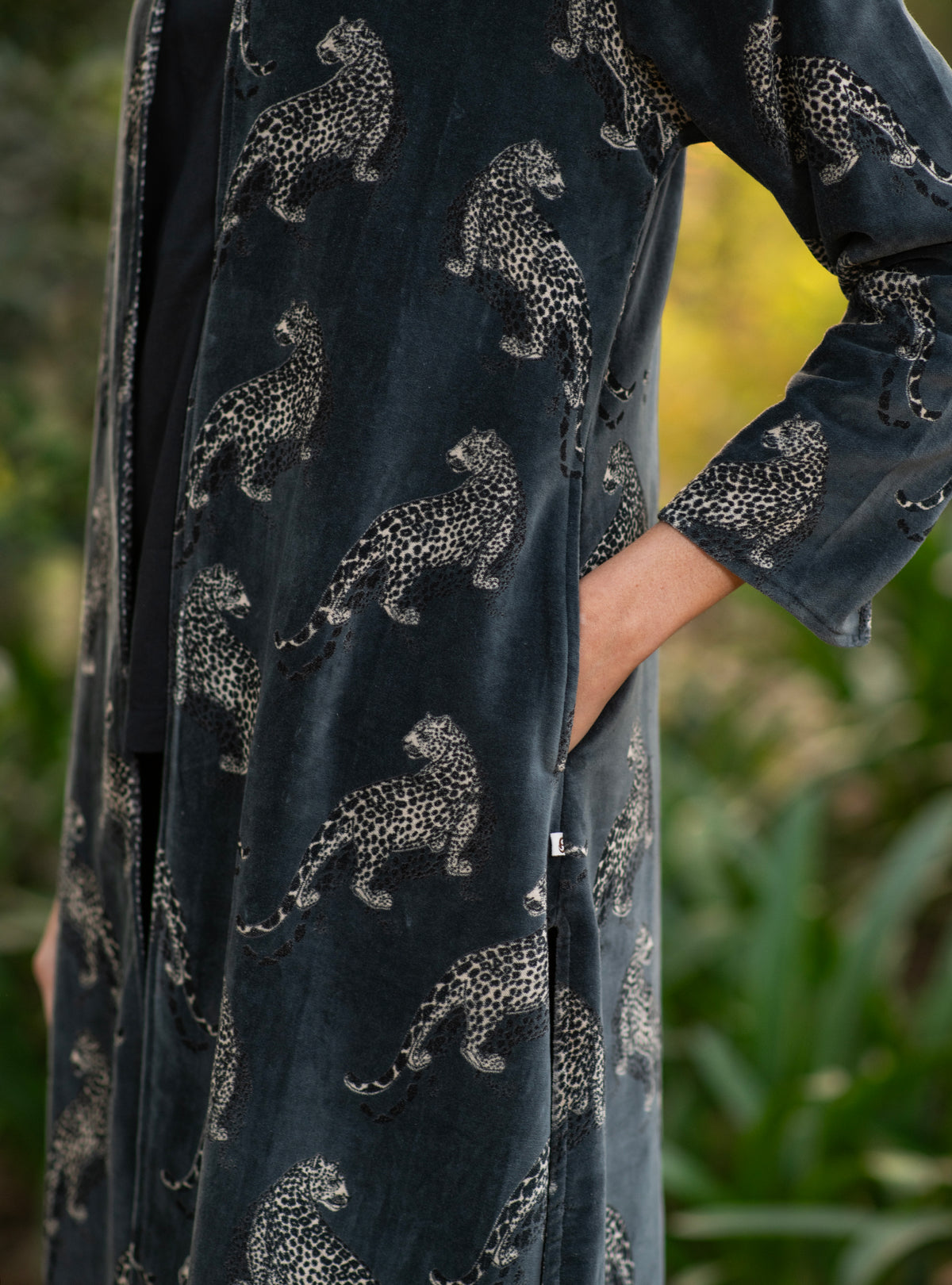 Long Jacket : Leopard Grey : Velvet