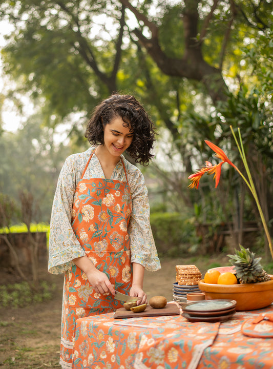Printed Apron : Florentine Orange Sheeting
