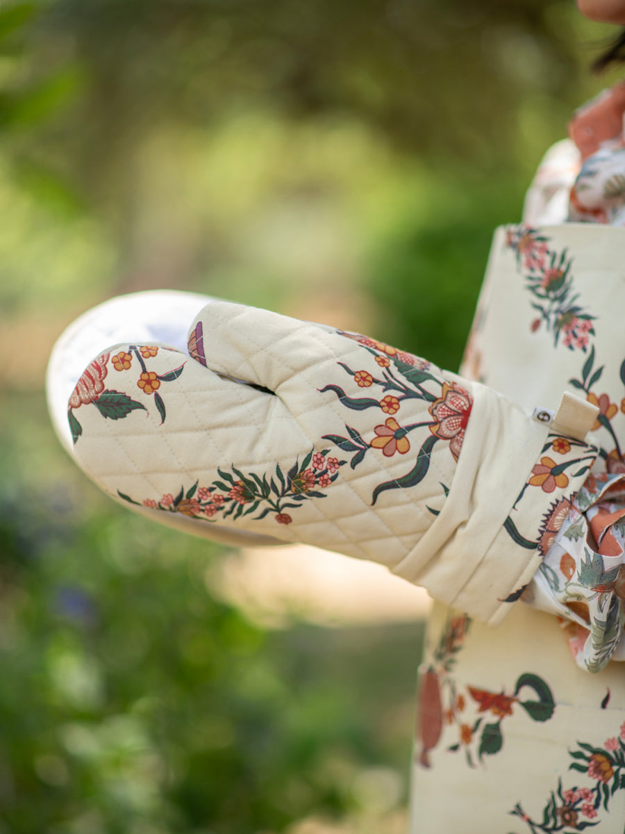 Canvas Oven Mitt : Gamla Ivory