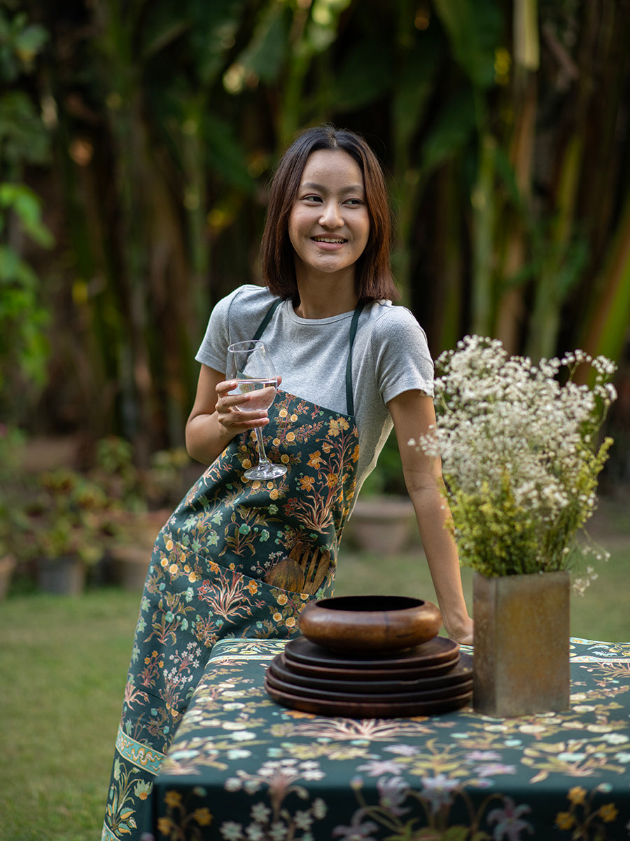 Printed Apron : Garden Emerald Canvas