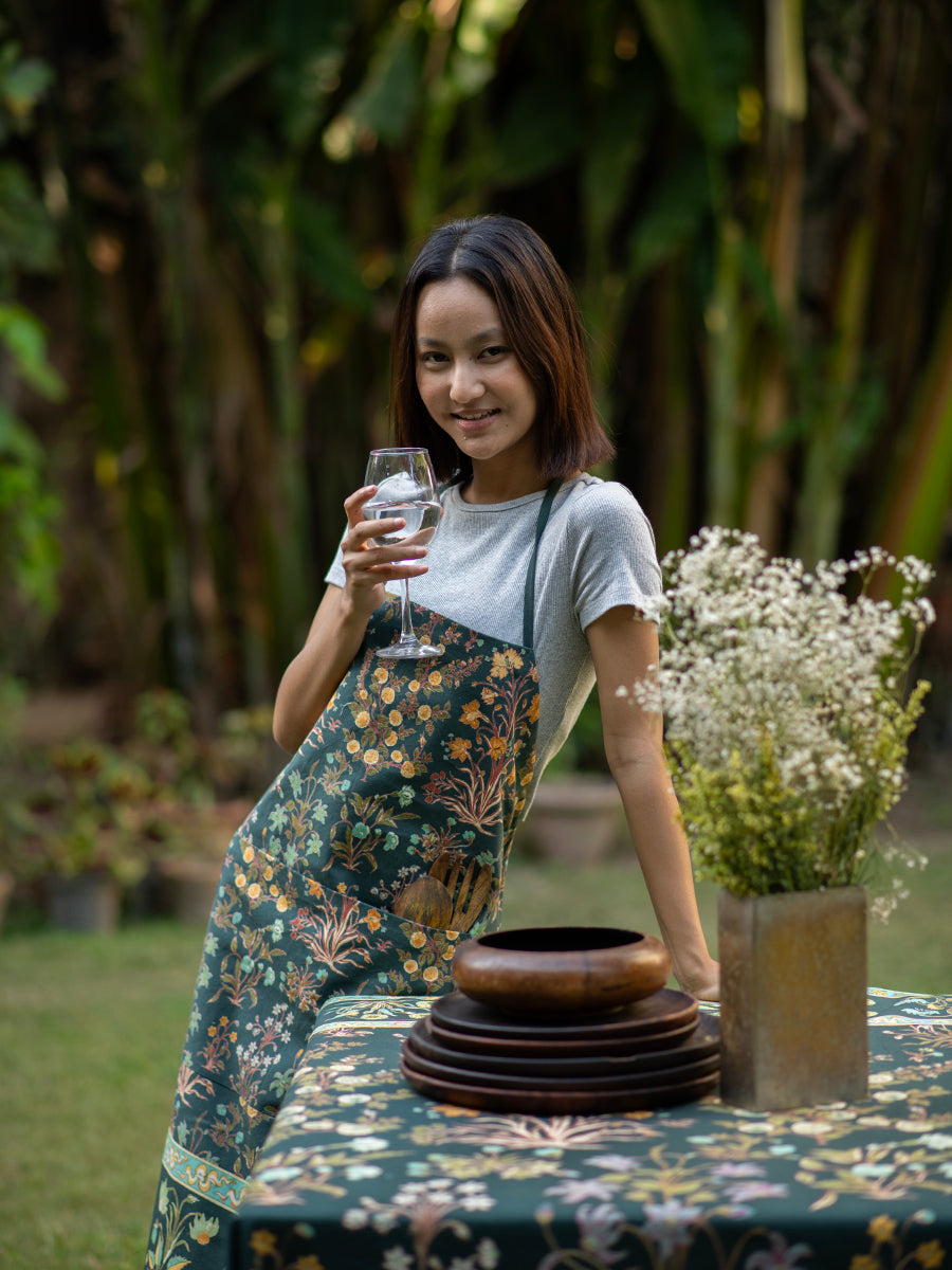 Printed Apron : Garden Emerald Canvas