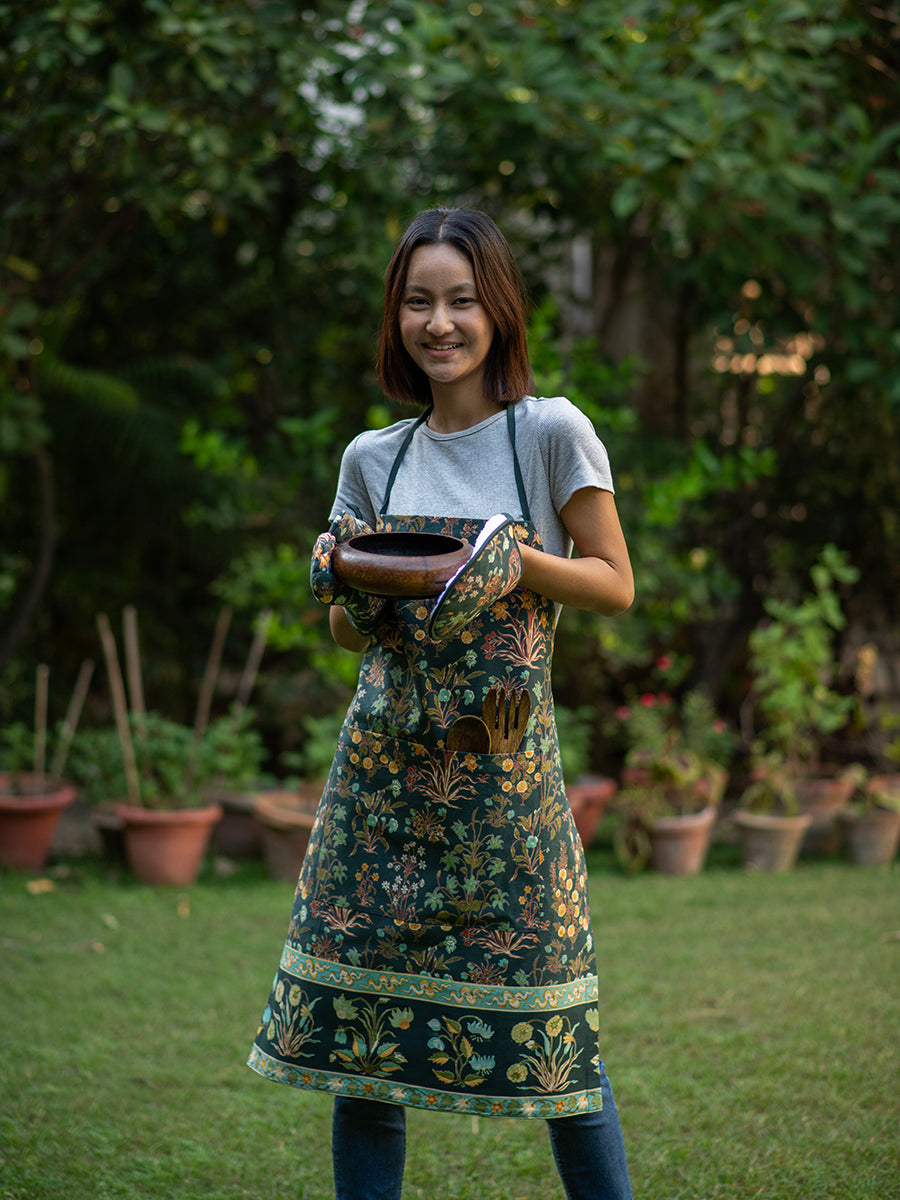 Printed Apron : Garden Emerald Canvas