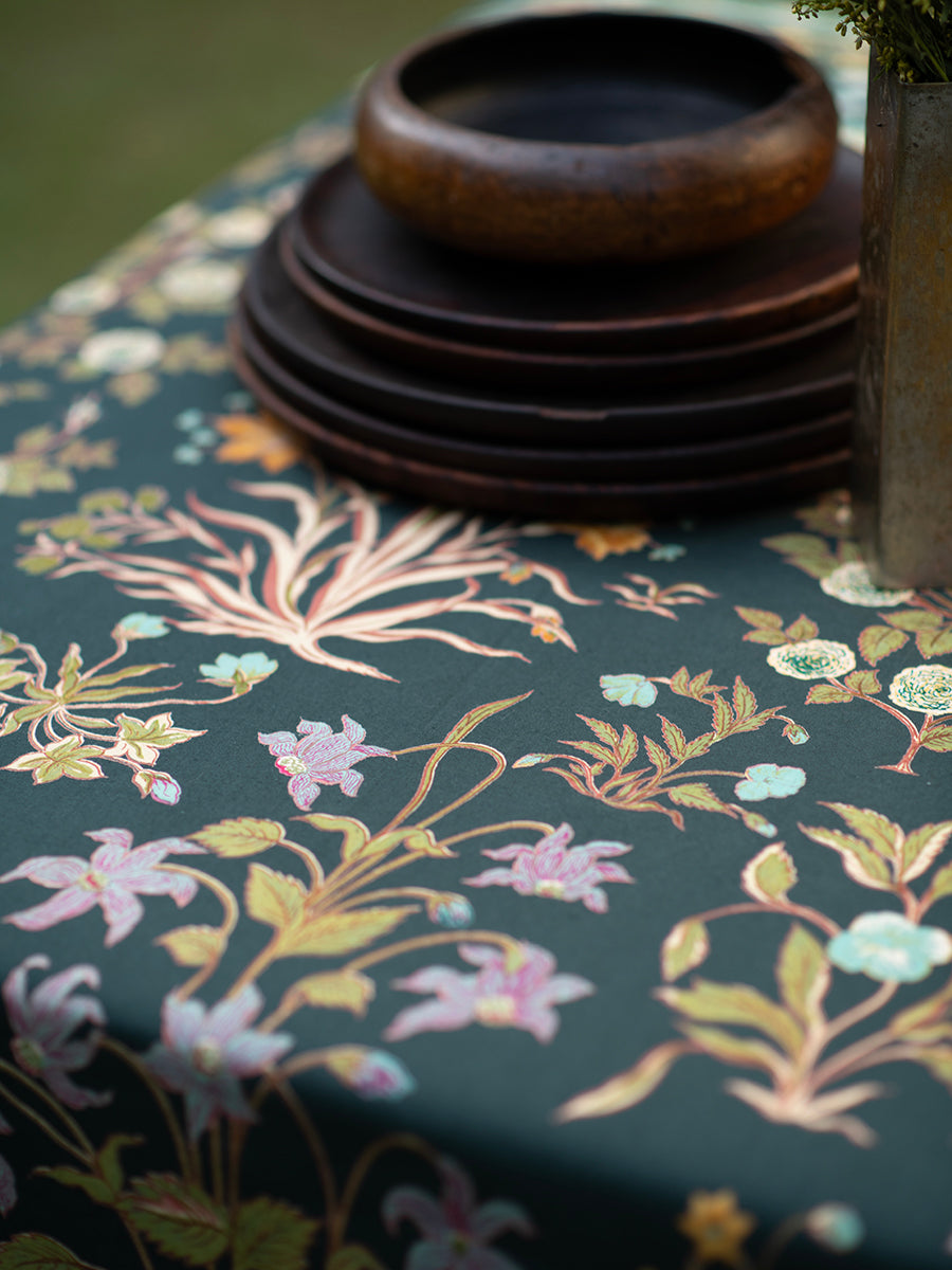 Printed Table Cloth Extra-Border : Garden Emerald Sheeting