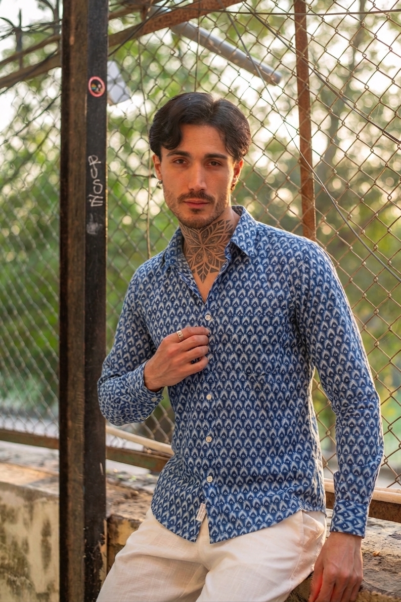 Hangout Shirt : Taj Blue Voile