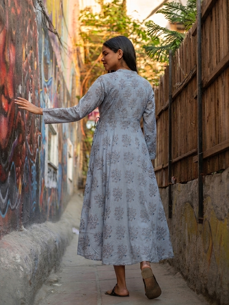 Anarkali Wrap :  Daunee Buti Sky | Voile