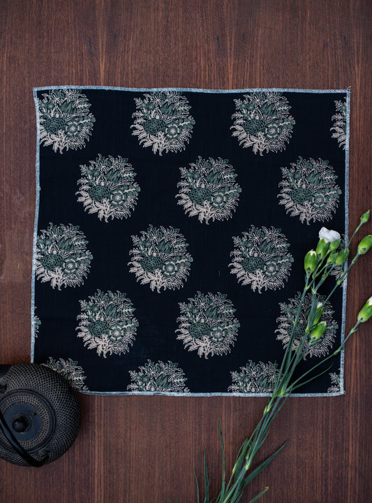 Napkin With Zari Overlock  : Gulab Black