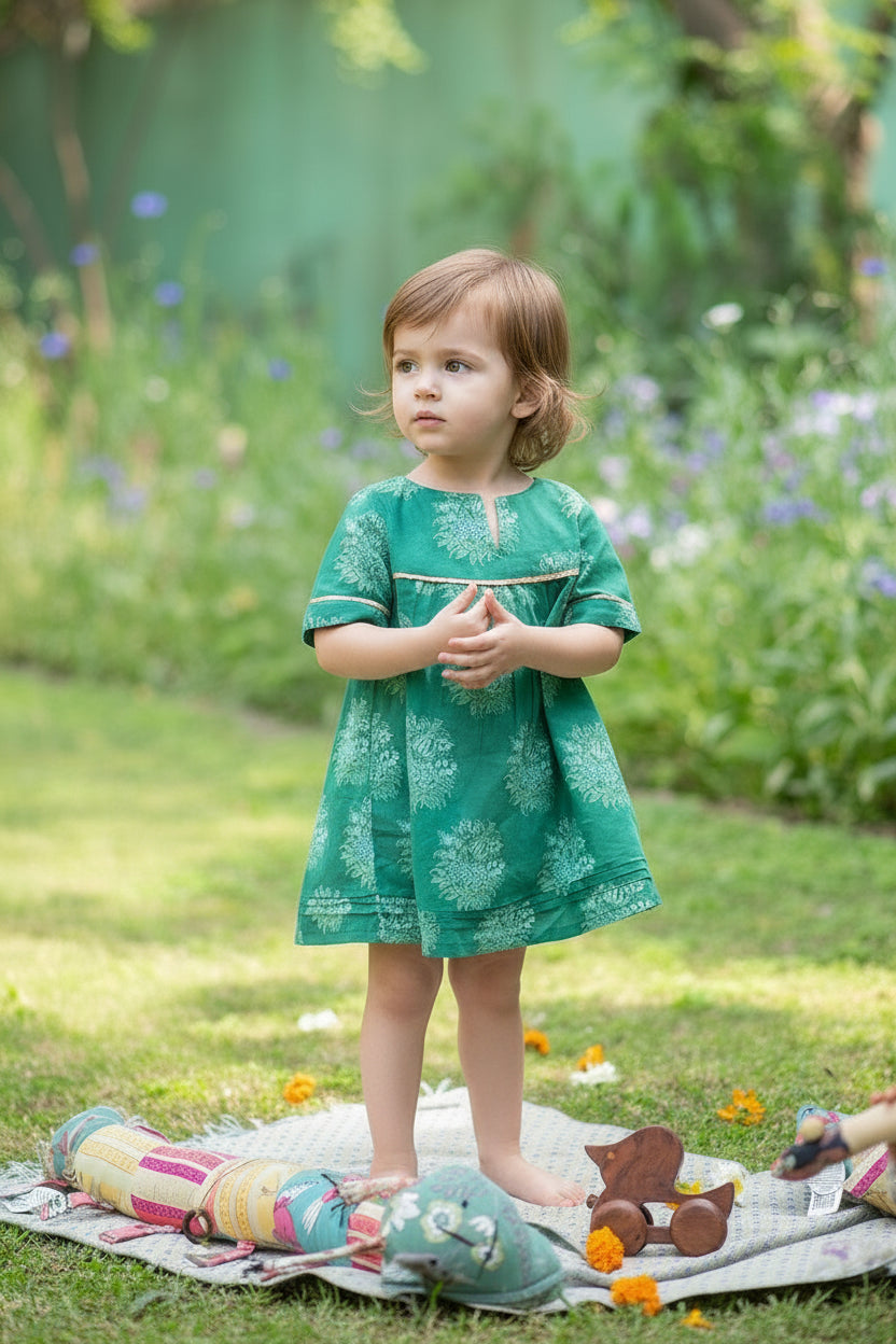 Kids Claire Dress : Gulab Green