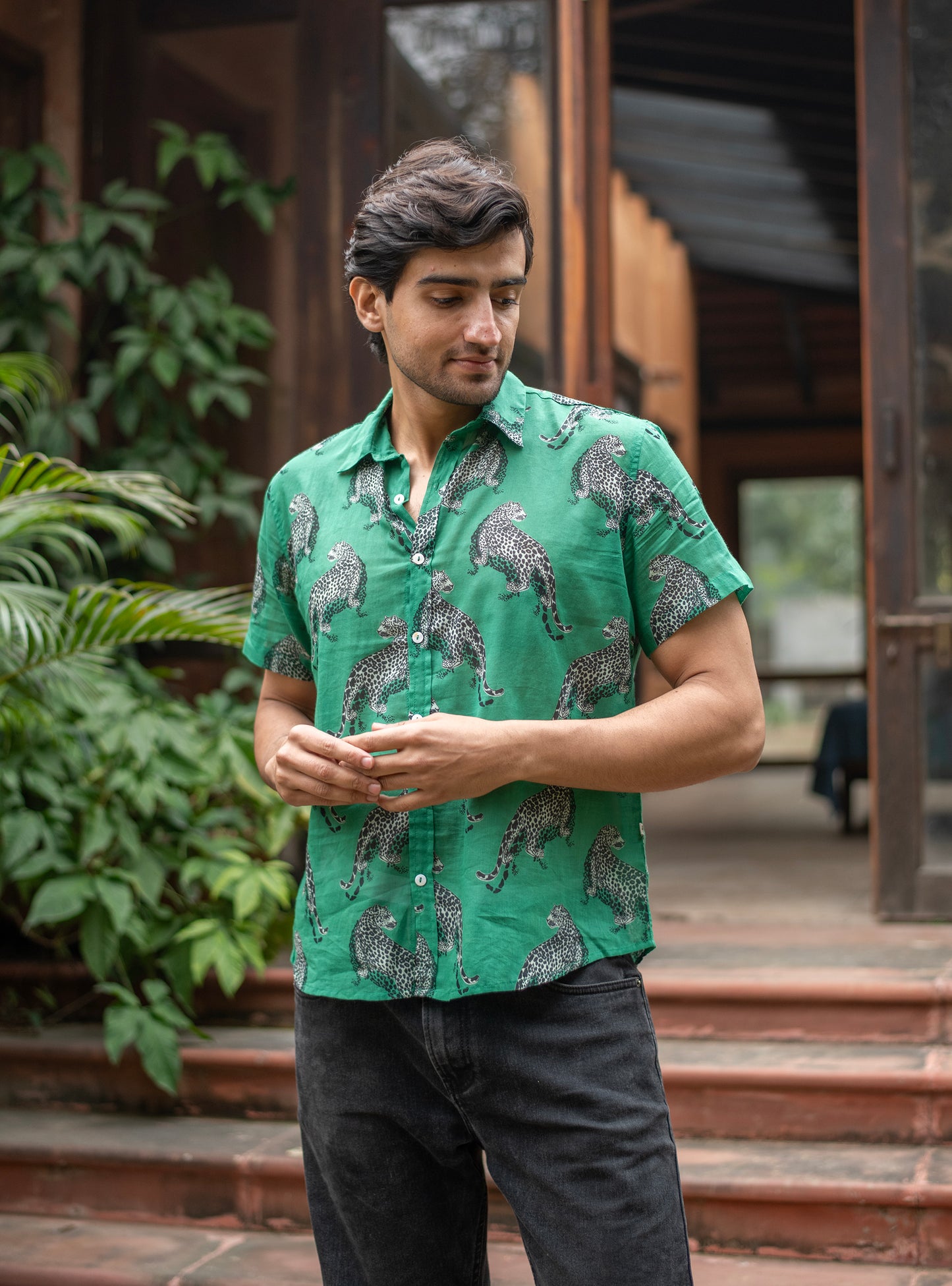 Hangout Shirt : Leopard Green Voile