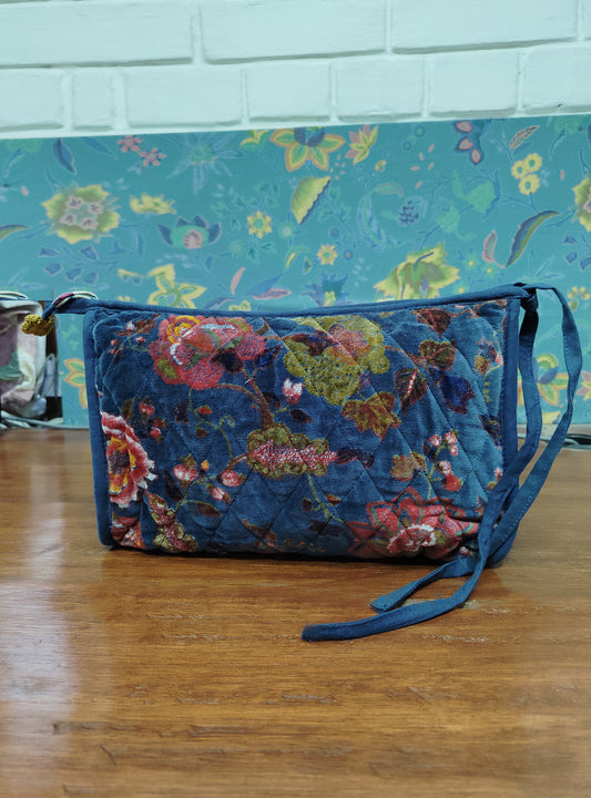 Cosmetic Case : Malabar Neelam Velvet