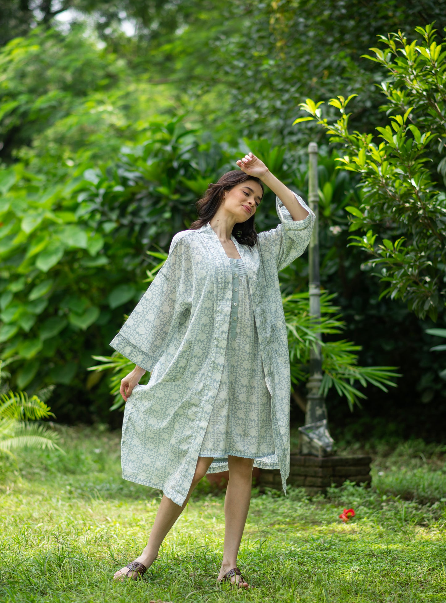 Robe : Camryn Celeste Voile