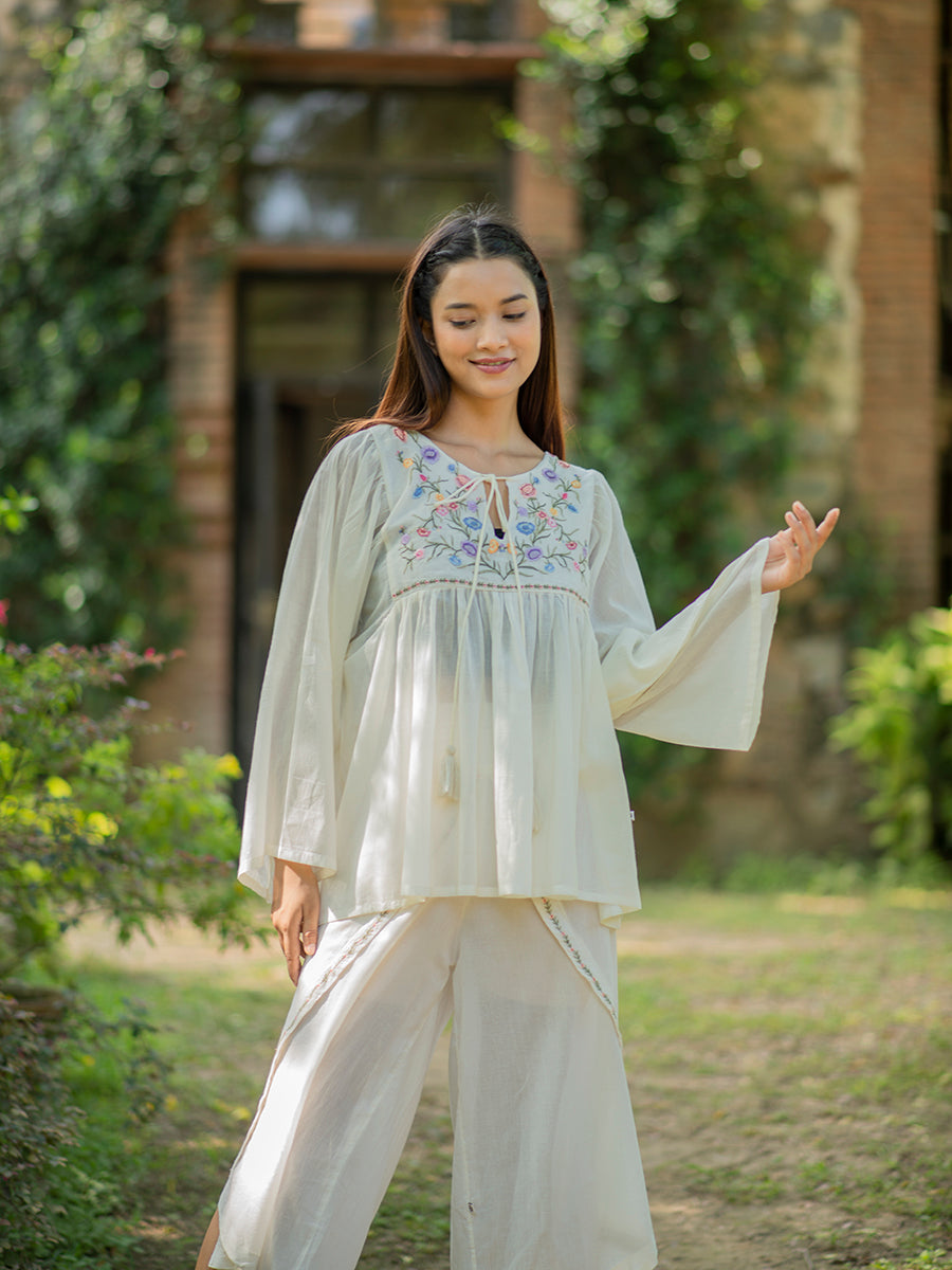 Solid Criss Cross Pant Emb : Country