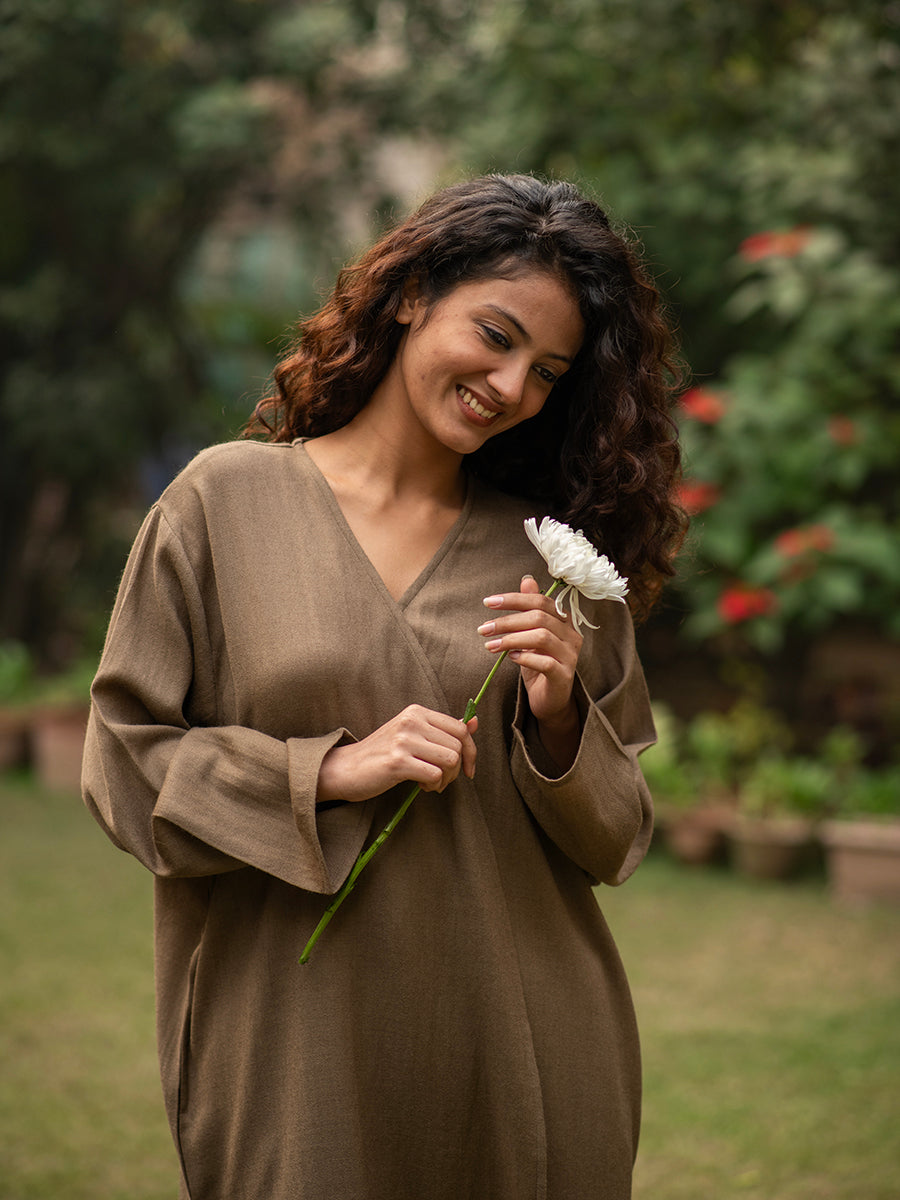 Solid Robe Dress : Khaki