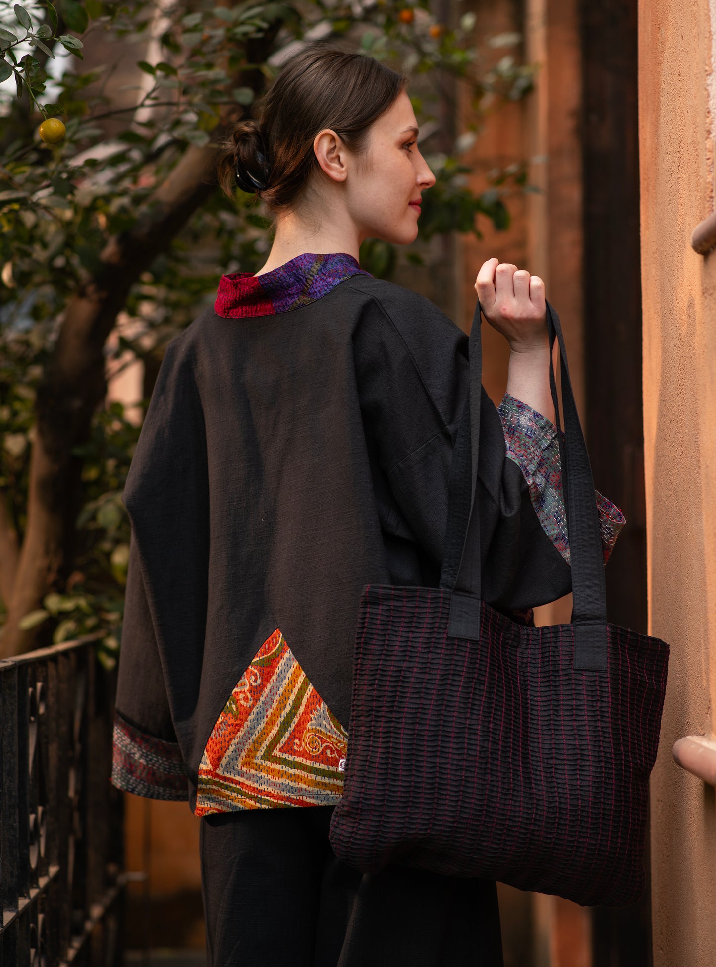 Kimono Shrug : Black Slub+Gudri Silk