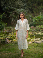 Maya Kaftan : Pulicat Beach Voile