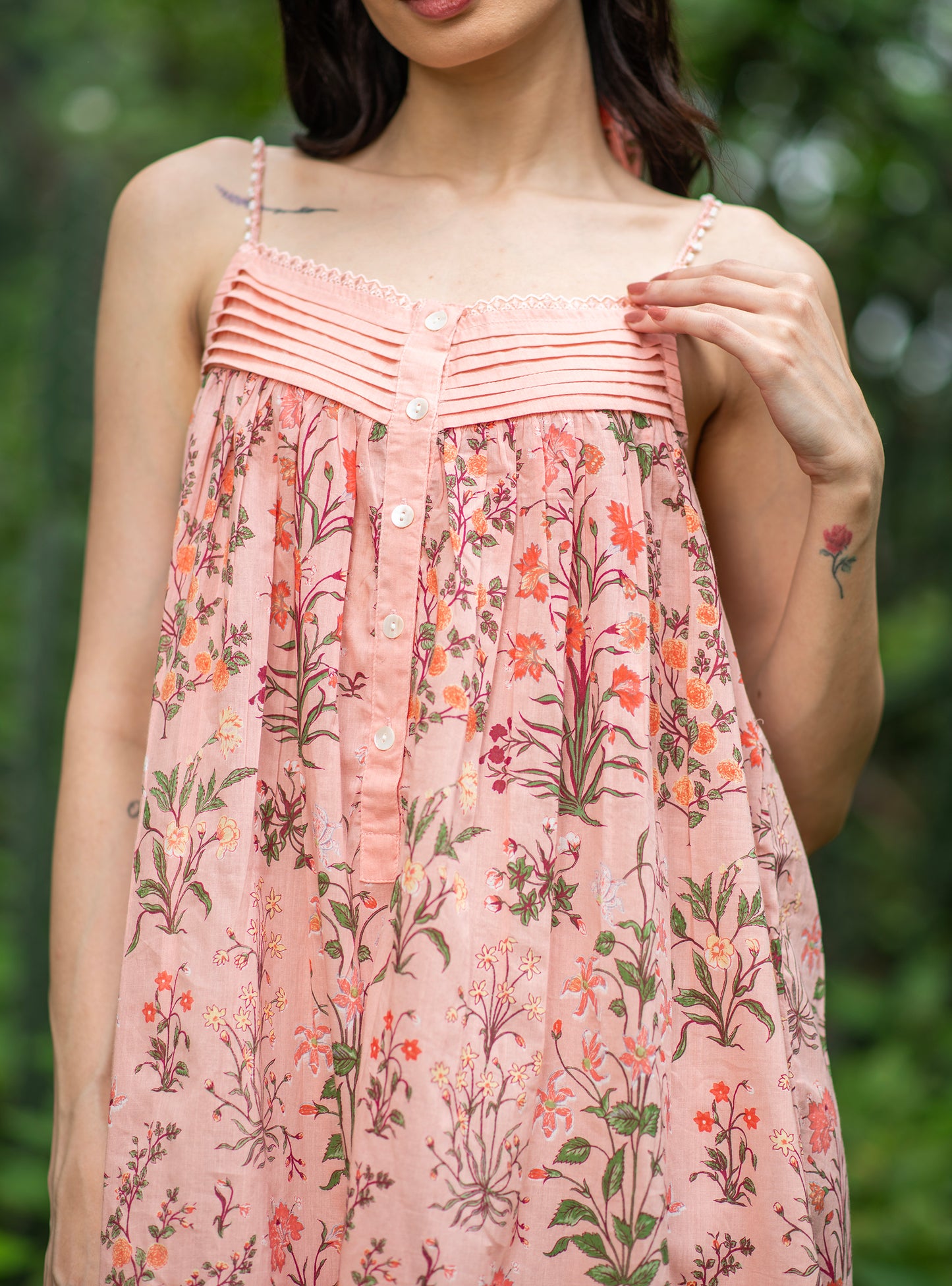 Olivia Nighty : Garden Blush Voile