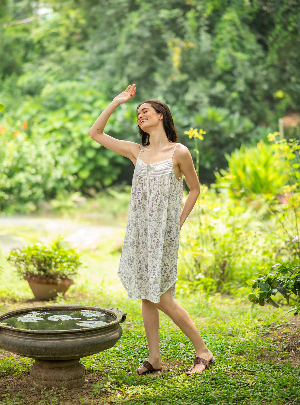 Olivia Nighty : Woodland Natural Voile