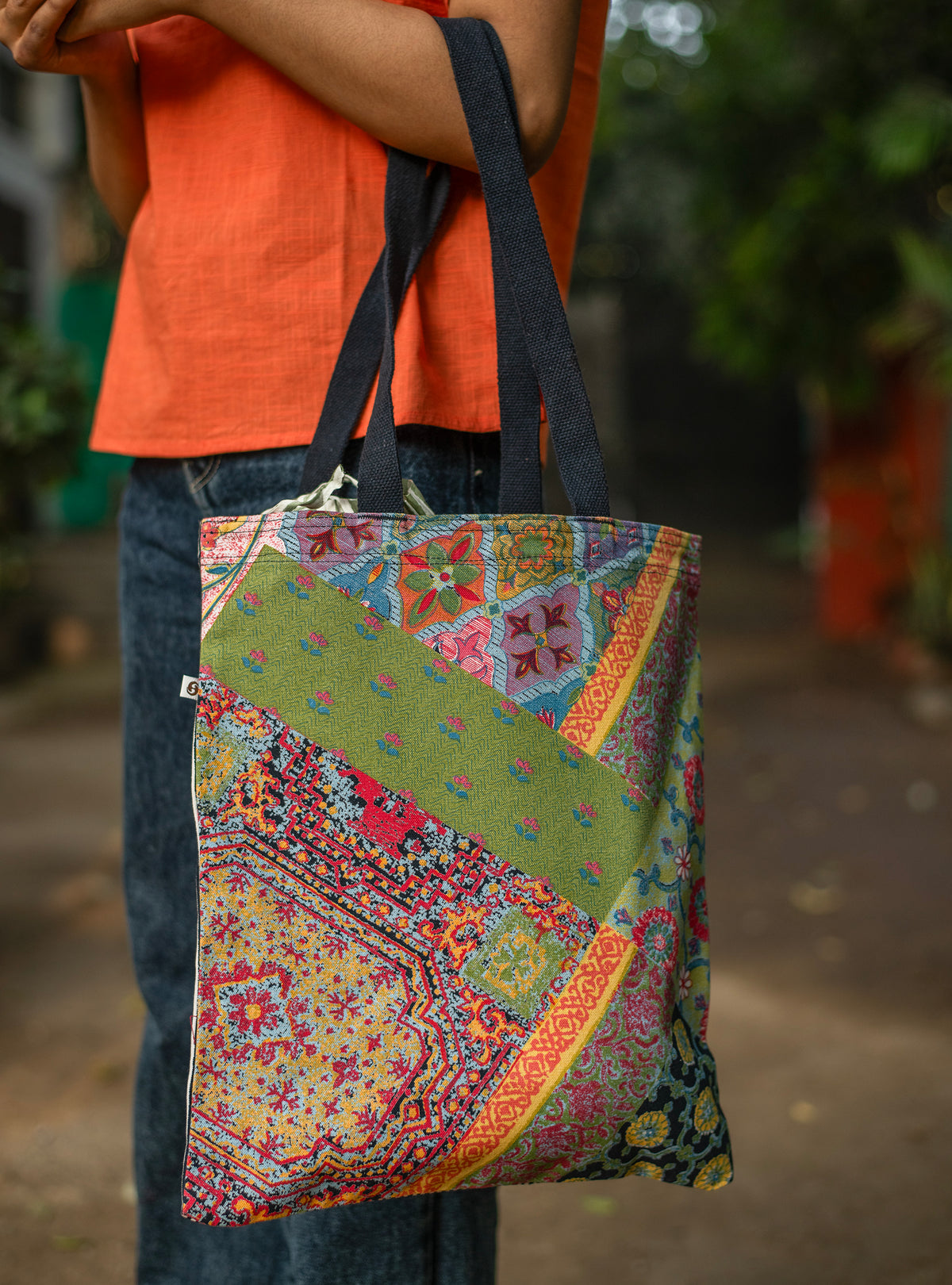 Palak Tote : Mezze Black Duck Canvas
