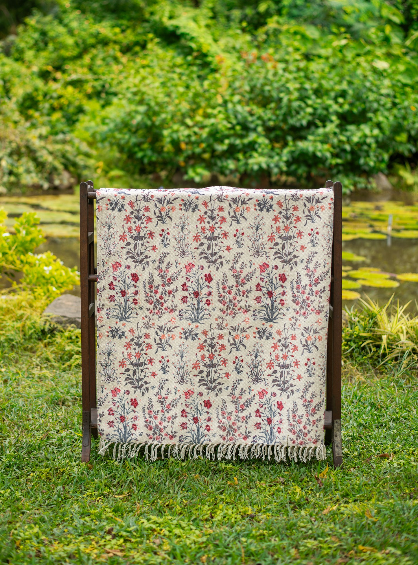Printed Rug Reversible : Garden Taupe Handloom