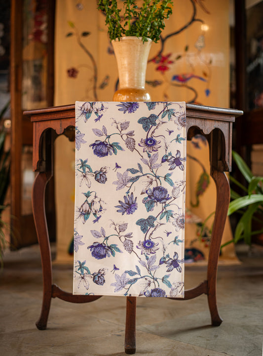 Printed Runner : Serafina  Blue & White | Canvas