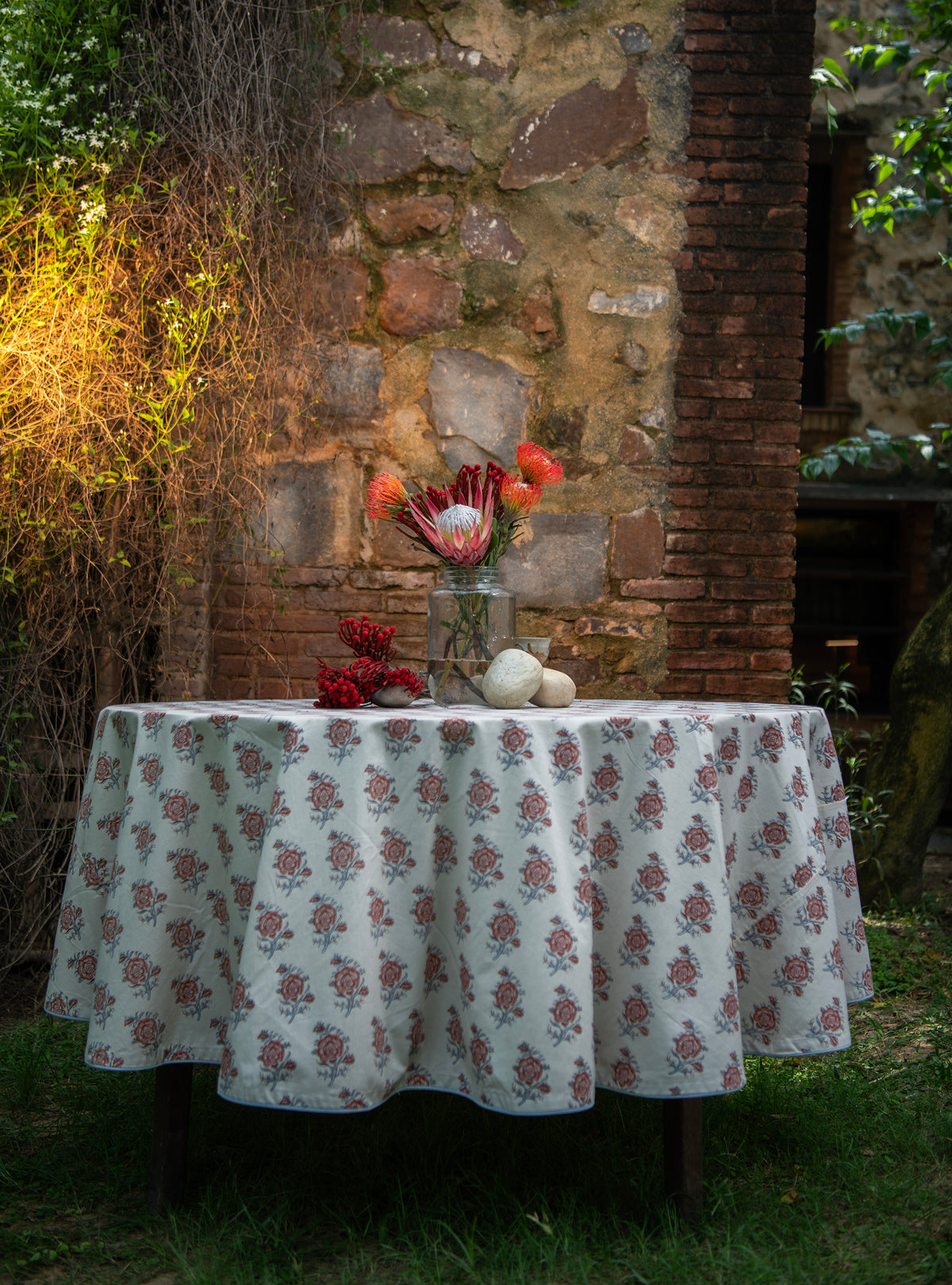 Printed Table Cloth : Indian Rose Sheeting