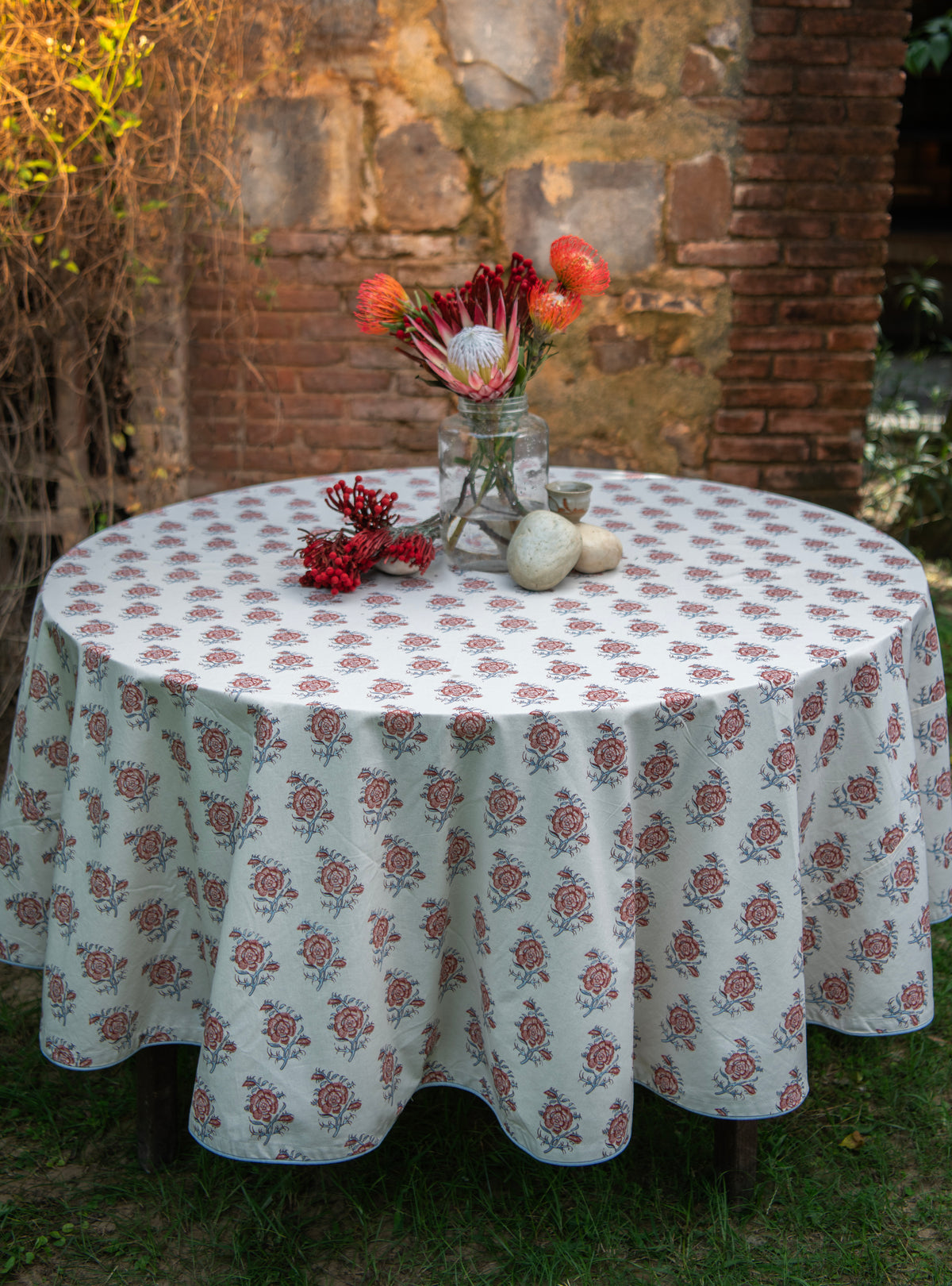 Printed Table Cloth : Indian Rose Sheeting