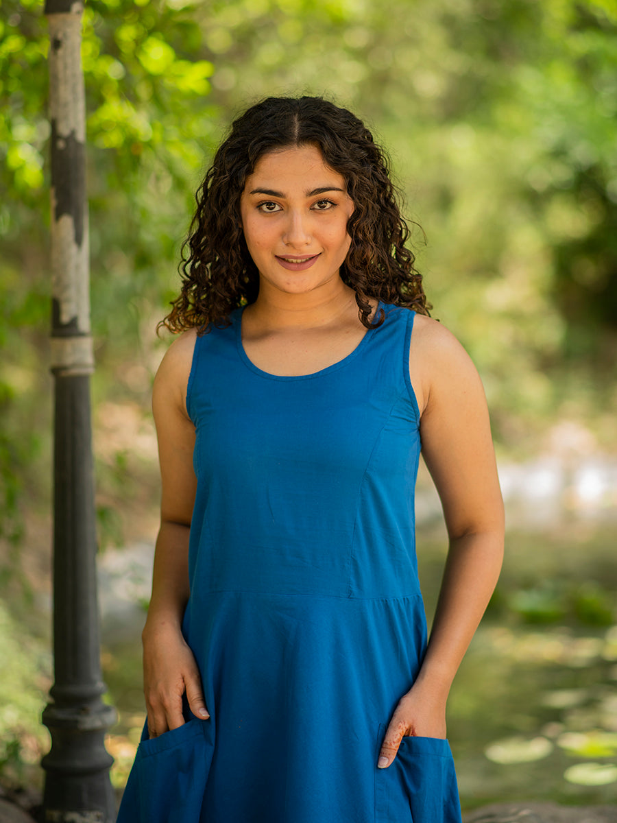Sandy Dress  : Solid Navy