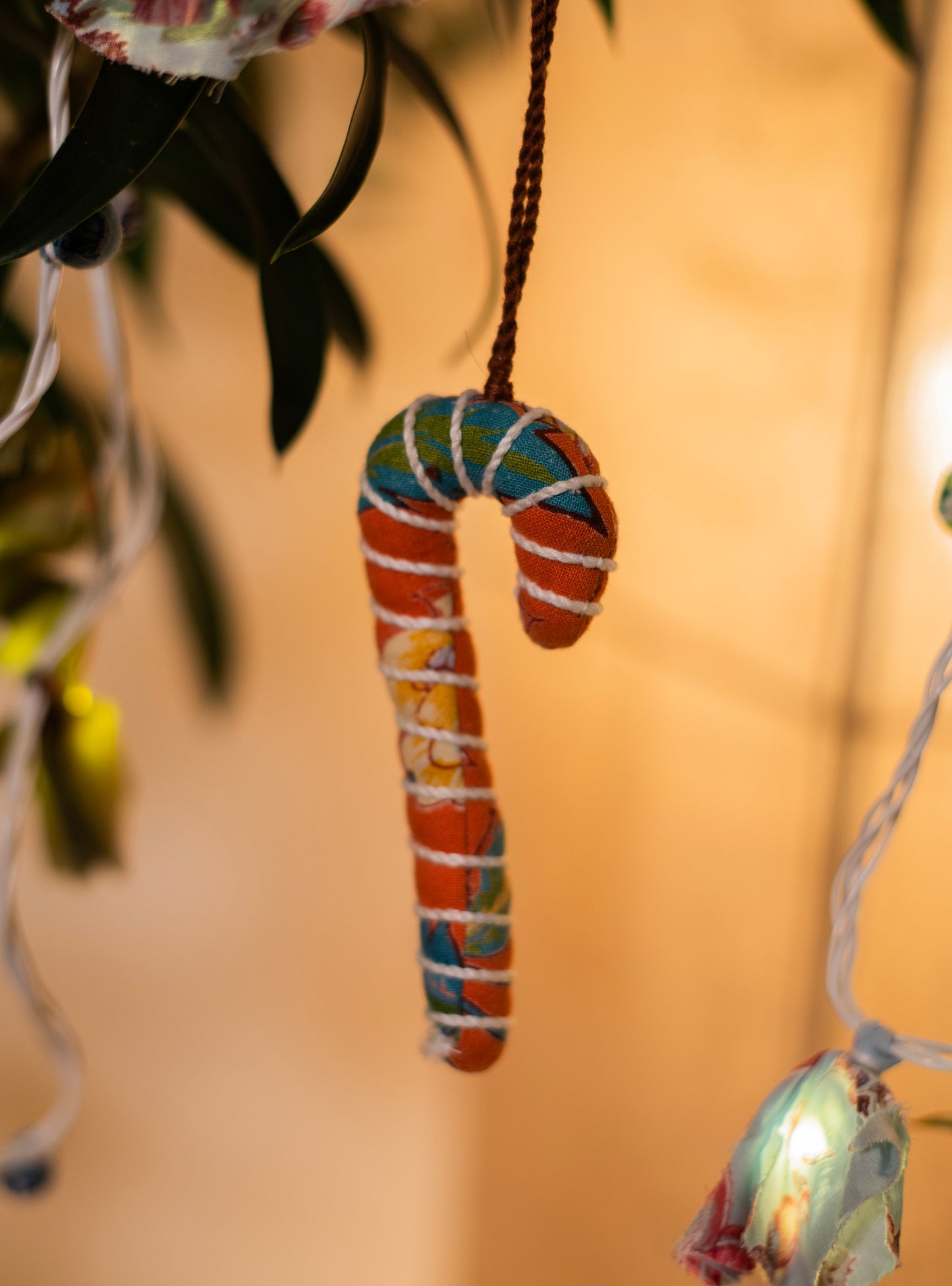 Santa : Candy Cane Hanging