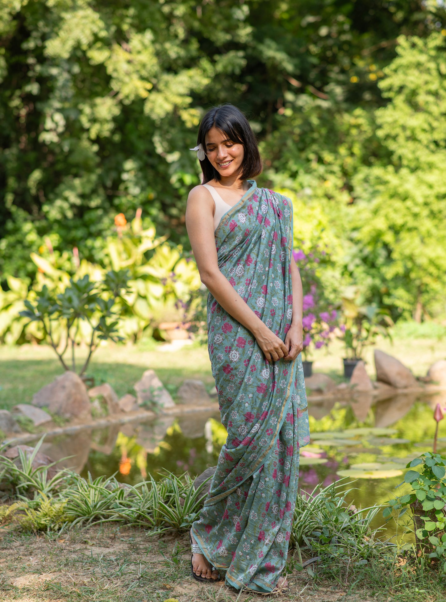 Saree  : Tara Teal