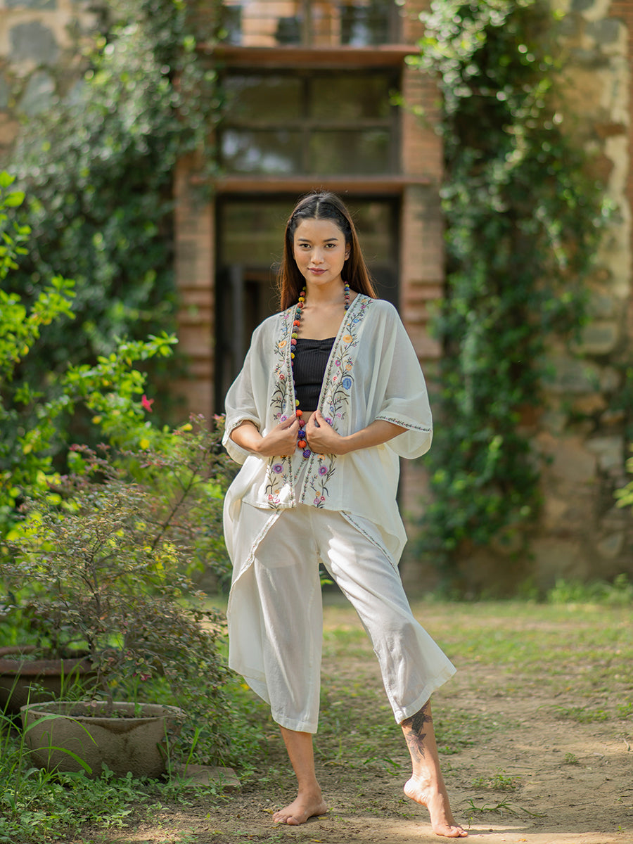 Solid Criss Cross Pant Emb : Country
