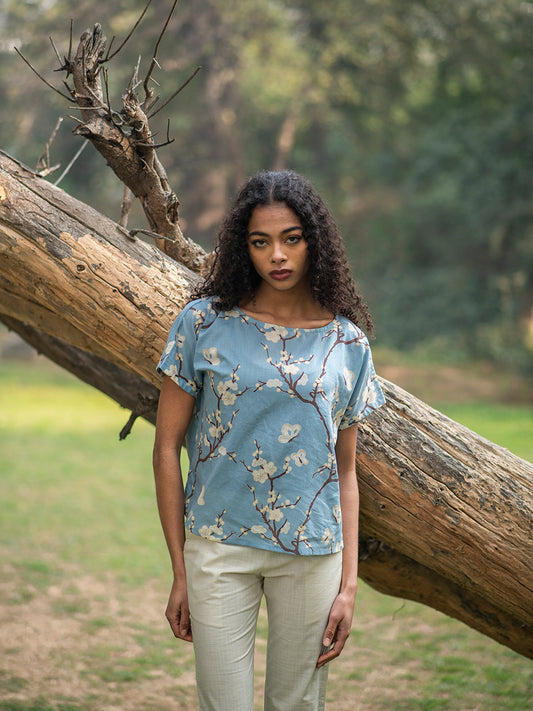 Square Top : Sakura Blue Voile