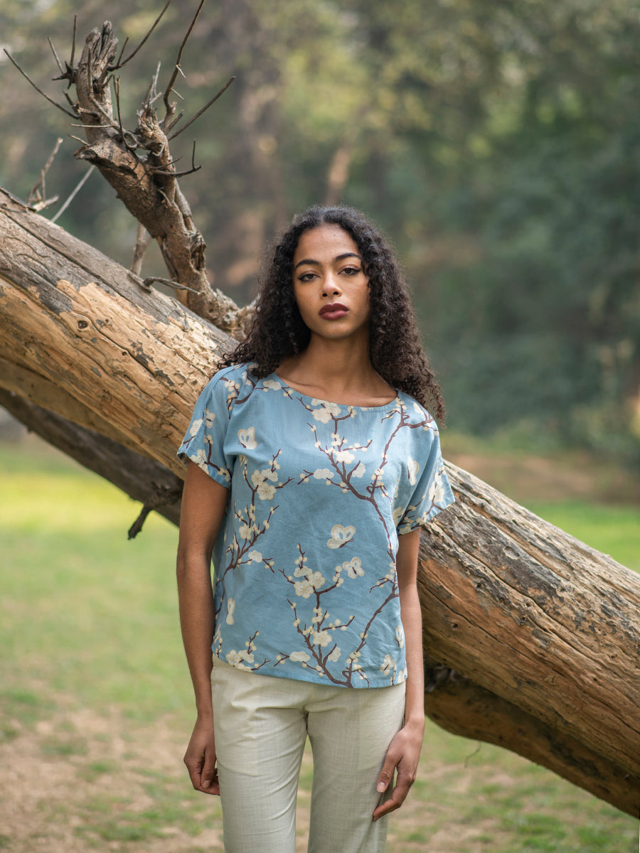 Square Top : Sakura Blue Voile