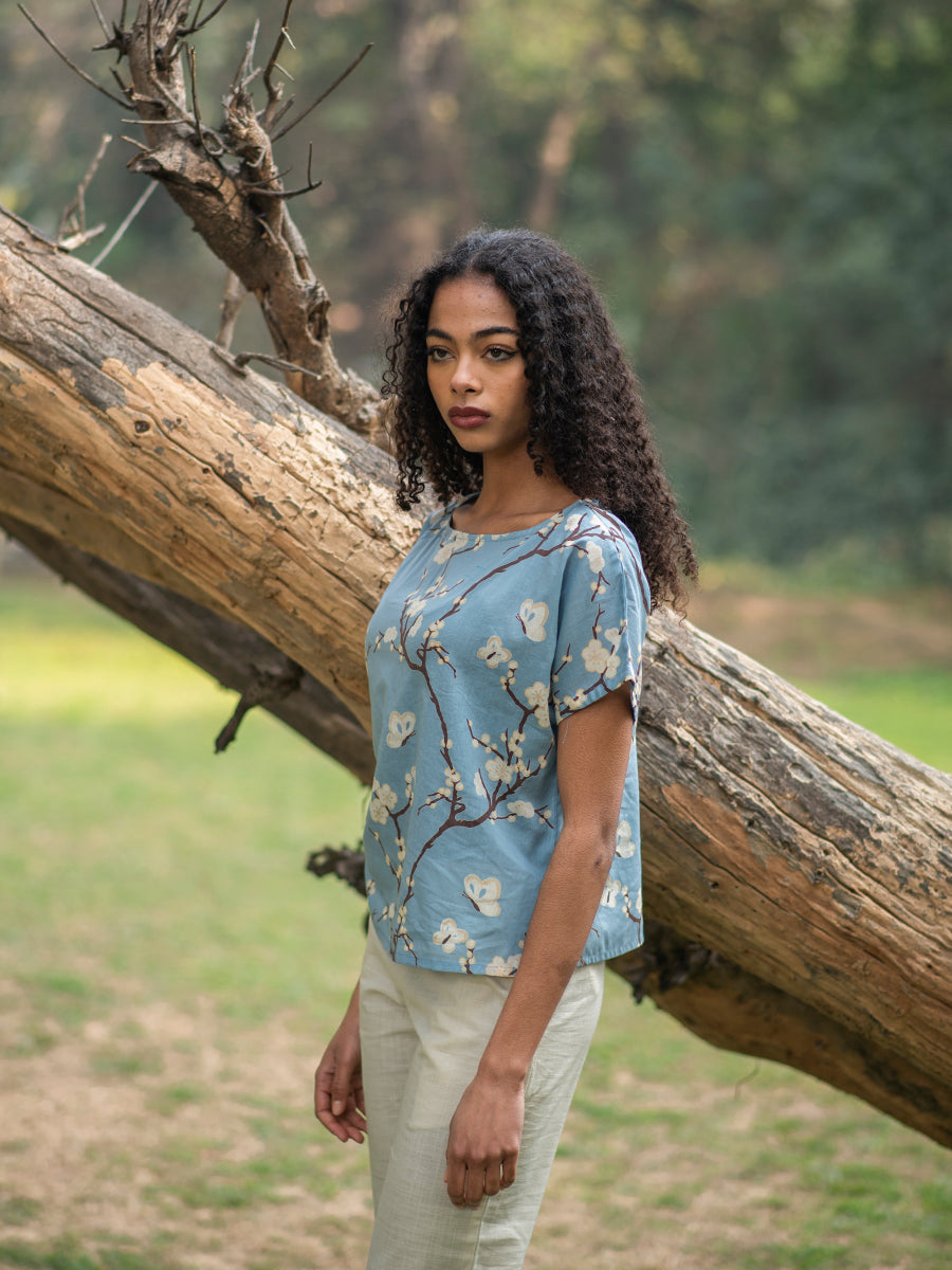 Square Top : Sakura Blue Voile